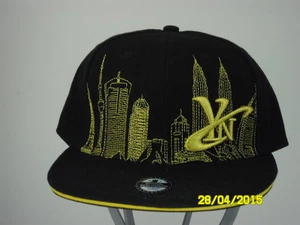 BASEBALL UOMO VISIERA PIATTA NERO LOGO ORO - Imagen 1 de 1