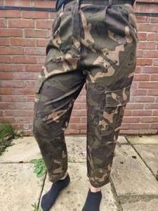 Benma Camouflage Cargo Trousers With Butterfly Design, Size 8 - Picture 1 of 5