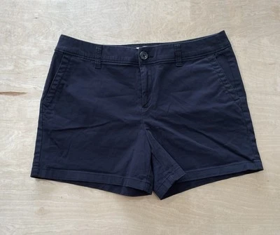 Liz Claiborne Petite Size 10 Black Shorts Flat Front - Image 1 of 4