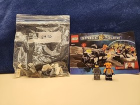 LEGO Space Police: Freeze Ray Frenzy (5970) Complete. No Box