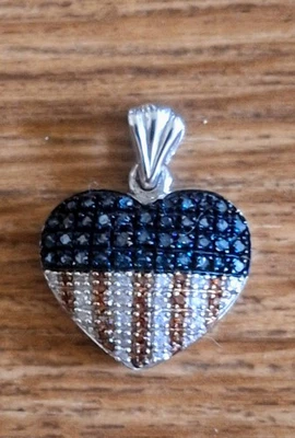 $299 Macys 1/4 quilate colgante en forma de corazón esterlina diamantes, rubíes y zafiros Foto 1 de 4
