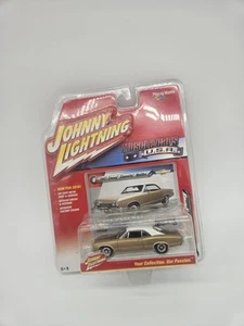 Johnny Lightning Muscle Cars USA 1967 Chevy Chevelle Malibu, gold, 1:64, Neu in OVP - Bild 1 von 2