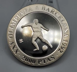 Moneda de Plata 2000 Pesetas 1992 ~ Olimpiada Barcelona, fútbol ~ fútbol - Imagen 1 de 2