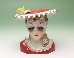 Occupado Japón Porcelana Sombrero Rojo Dama Cabeza Jarrón Parte Inferior Crujido Almacenado de Fábrica - Imagen 1 de 12
