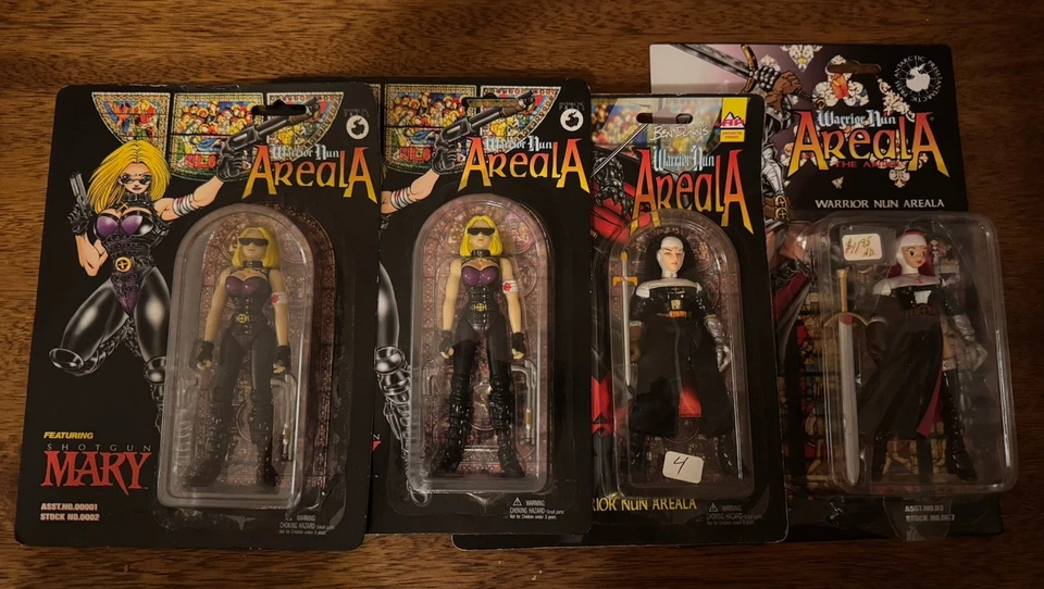 Lote de 4 figuras de área de monja guerrera escopeta María guerrera anime LEER POR FAVOR Foto 1 de 4