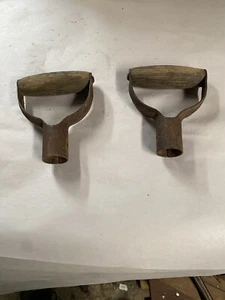 2 Vintage Planet Jr Cultivator / Seeder Grip  Handles - Picture 1 of 6