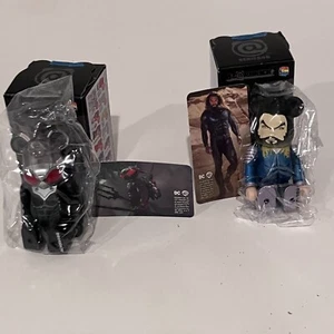 Bearbrick 100% Series 48 Hero "Aquaman" & "Black Manta Variant" Set- Medicom Toy - Picture 1 of 3