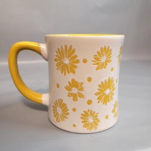 Daisys Coffee Tea Cup Mug  Yellow Glazed Stoneware  16 oz - Picture 1 of 6