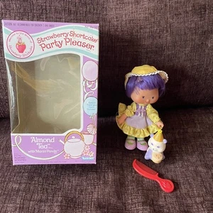 Vtg 1983 Kenner Almond Tea Strawberry Shortcake Party Pleaser With Box pet panda - Picture 1 of 9