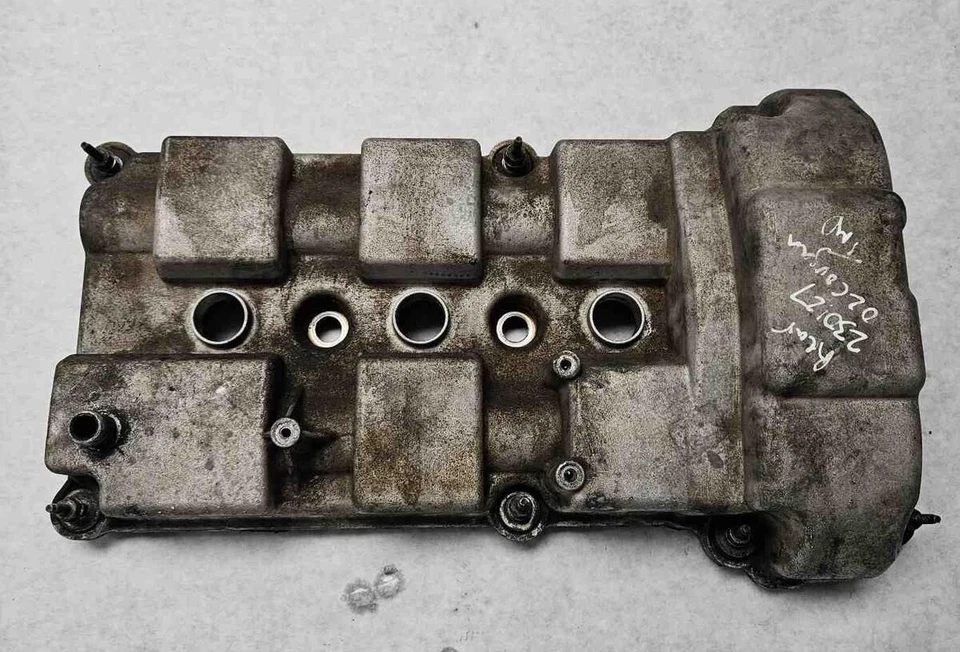 99 00 01 02 MERCURY COUGAR Aluminum Valve Cover 2.5L Rear - Image 1 of 3