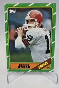 Tarjeta de radiocontrol de novato Bernie Kosar 1986 Topps Football #187 Cleveland Browns - Imagen 1 de 5