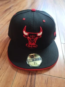 New Era Fitted Chicago Bulls Windy City NBA 59 Fifty Mütze Cap schwarz rot Gr. 7 1/2 - Bild 1 von 8