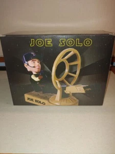 "MINNESOTA TWINS JOE MAUER ""JOE SOLO"" STAR WARS BOBBLEHEAD (con caja original) - Imagen 1 de 4