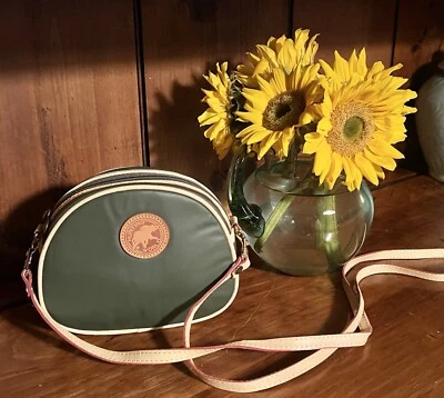 Bolso de hombro pequeño de nailon HUNTING WORLD nuevo sin etiquetas Foto 1 de 4