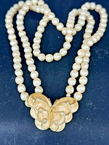 Vintage 80S Butterfly Pearls KJL KENNETH JAY LANE For AVON Necklace - Picture 1 of 5