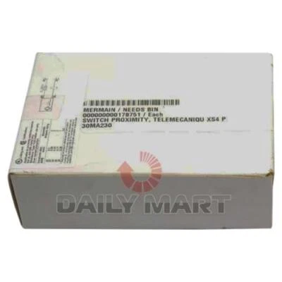 New In Box TELEMECANIQUE XS4P30MA230 Proximity Switch - Image 1 of 4
