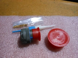 AERO STECKER MIT KONTAKTEN TEIL # MS3475W14-5PY NSN: 5935-01-168-6749 - Bild 1 von 3