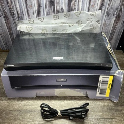 Samsung UBD-M9500 4K Ultra HD Blu-ray Player Tested Works Great No Remote - Image 1 of 4