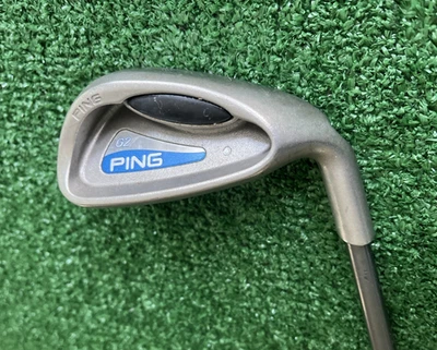 Cuña de lanzamiento PING G2 punto blanco, ping regular TFC 100 grafito, diestro para hombre + 1/2" Foto 1 de 4