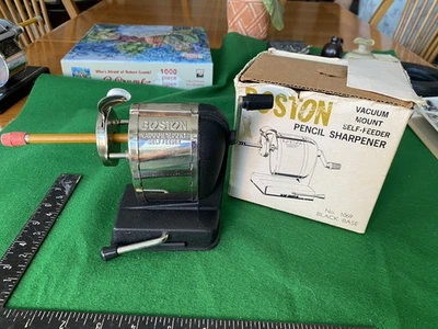 Sacapuntas Boston vintage negro aspiradora con tornillos de caja papel modelo 1069 Foto 1 de 4