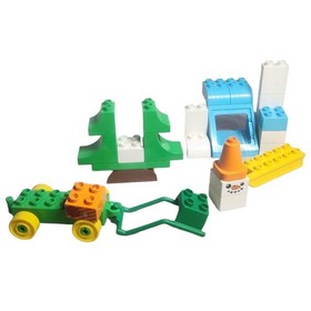 33 of 45 Bricks from Lego Duplo10837 Santas Winter Holiday No box/manual