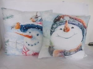 PAIR SNOWMEN HEAD/ROBINS WINTER CHRISTMAS SCENE CUSHIONS 45cm x 45cm - Picture 1 of 3
