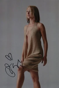 FAYE TOZER - Signed 12x8 Photograph - MUSIC - STEPS - Picture 1 of 1