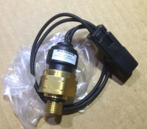 Honeywell / Cummins 4924925 Pressure Switch - Picture 1 of 4