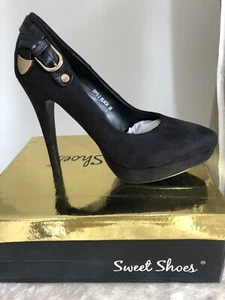 Buckle Gold Black High Heels Size 3 Brand New - Picture 1 of 3