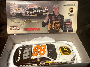 DALE JARRETT ,1/24 ACTION, 2004 TAURUS, #88, UPS, BUD SHOOTOUT RACED - Picture 1 of 12