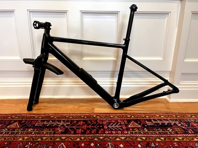 Santa Cruz Stigmata size M CC carbon frameset, 2 forks, RockShox Rudyw/lockout - Image 1 of 4