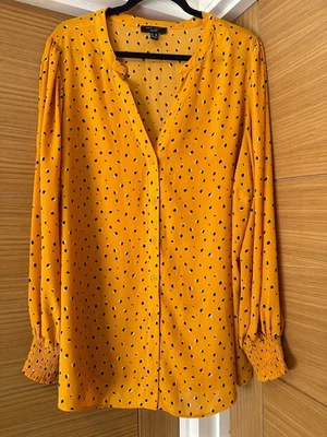 New Look Curve Mustard, Black and White Spotty Top Size 24 - Image 1 of 4
