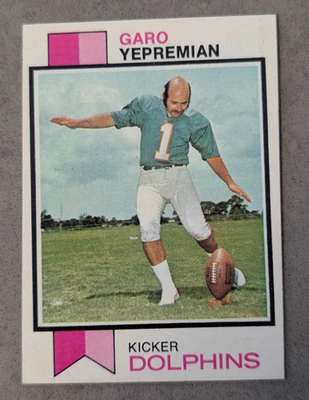 Sharp 1973 Topps #465 Garo Yepremian Miami Dolphins Football Card-EX+/NM - Image 1 of 2