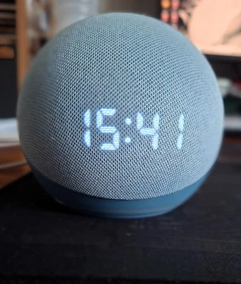 AMAZON ECHO DOT con ALEXA con OROLOGIO come nuovo !!! - Imagen 1 de 3