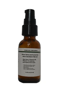 Antioxidatives Serum mit Aloe Vera, B3, Vitamin C, Süßholz und Hyaluronsäure 1,2 Unzen - Bild 1 von 1