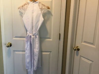 Wedding Dress Sleeveless Simple Lace overlay lined White Bridal Gowns size 6 - Image 1 of 4