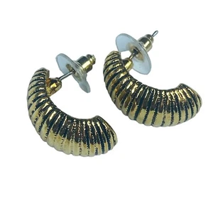 Half Hoop Vintage Pierced Post Earrings Womens Gold Tone Ridged Ribbed Textured - Picture 1 of 17
