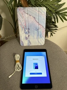 Apple iPad Mini 5th Gen 64GB WiFi & Cellular Unlocked Excellent Condition - Picture 1 of 16