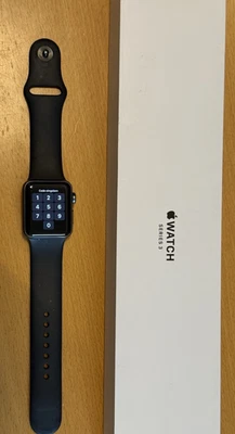 Apple Watch Series 3 38mm Space Grey Aluminium Sportarmband M/L Schwarz mit OVP - Bild 1 von 4