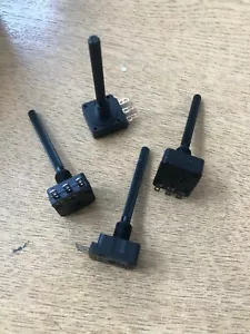 10 k ohm LOG resistencia variable eje largo PC16SH07CP04 PIHER SIN TORNILLO 4 piezas Z3589 - Imagen 1 de 1