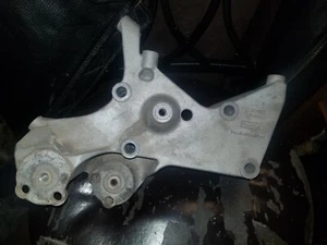 2008-2010  F250 F350 F450 6.4L Diesel Tensioner AC COMPRESSOR Bracket   - Picture 1 of 5