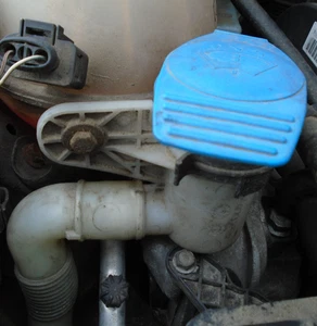 08 AUDI A3 2.0 S-LINE 5DR WINDSCREEN WASHER BOTTLE 05-13 BREAKING CAR - Picture 1 of 4