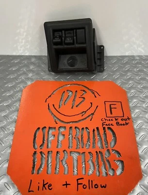 Jeep Wrangler TJ 1997-02 interruptor de tablero central bisel panel limpiaparabrisas trasero descongelación OEM Foto 1 de 4