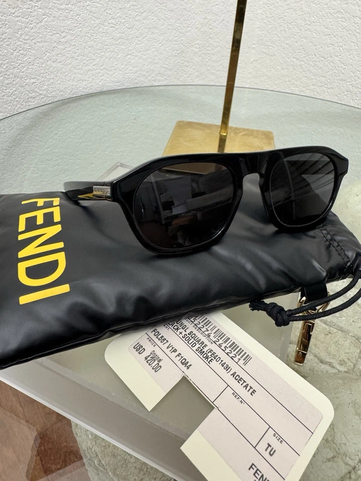 Gafas de sol negras para hombre FENDI Foto 1 de 1