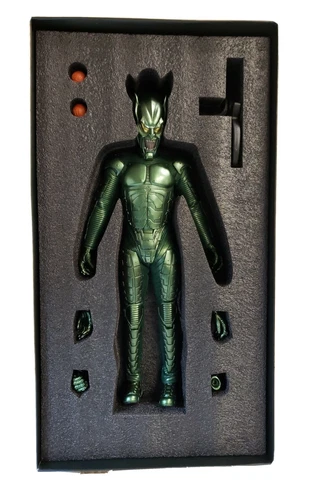 NEW Toys-ERA The Fiend 1/6th Scale Green Goblin Figure. Damaged Box (No Glider) Cover