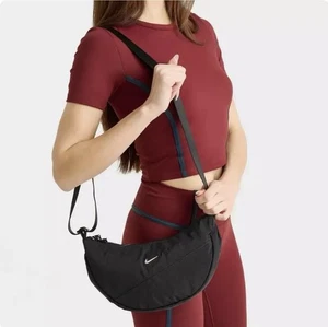 Nike Aura Crescent Crossbody Bag 4L Womens Sportswear Bag Casual NWT HQ4370 010 - Picture 1 of 7