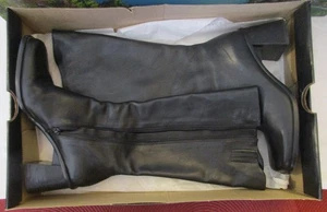 Kenneth Cole Damen schwarze Leder Kniehohe Stiefel ~ Größe 7 1/2 M ~ Originalkarton - Bild 1 von 21