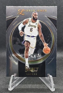2022-23 Select Basketball LeBron James Silver Base Select Certified #18 - Lakers - Picture 1 of 2