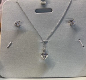 Stauer Womens MOTHERS DAY Necklace and Matching Earrings Set New In Box - Picture 1 of 3
