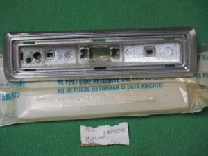 8732781 7731130 GM NOS ROOF DOME LAMP LIGHT LENS BASE 1968-87 ELCAMINO CABALLERO - Picture 1 of 1